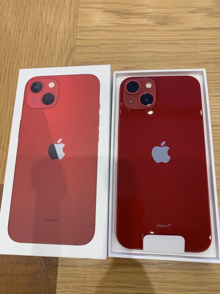 iPhone13、開封の儀